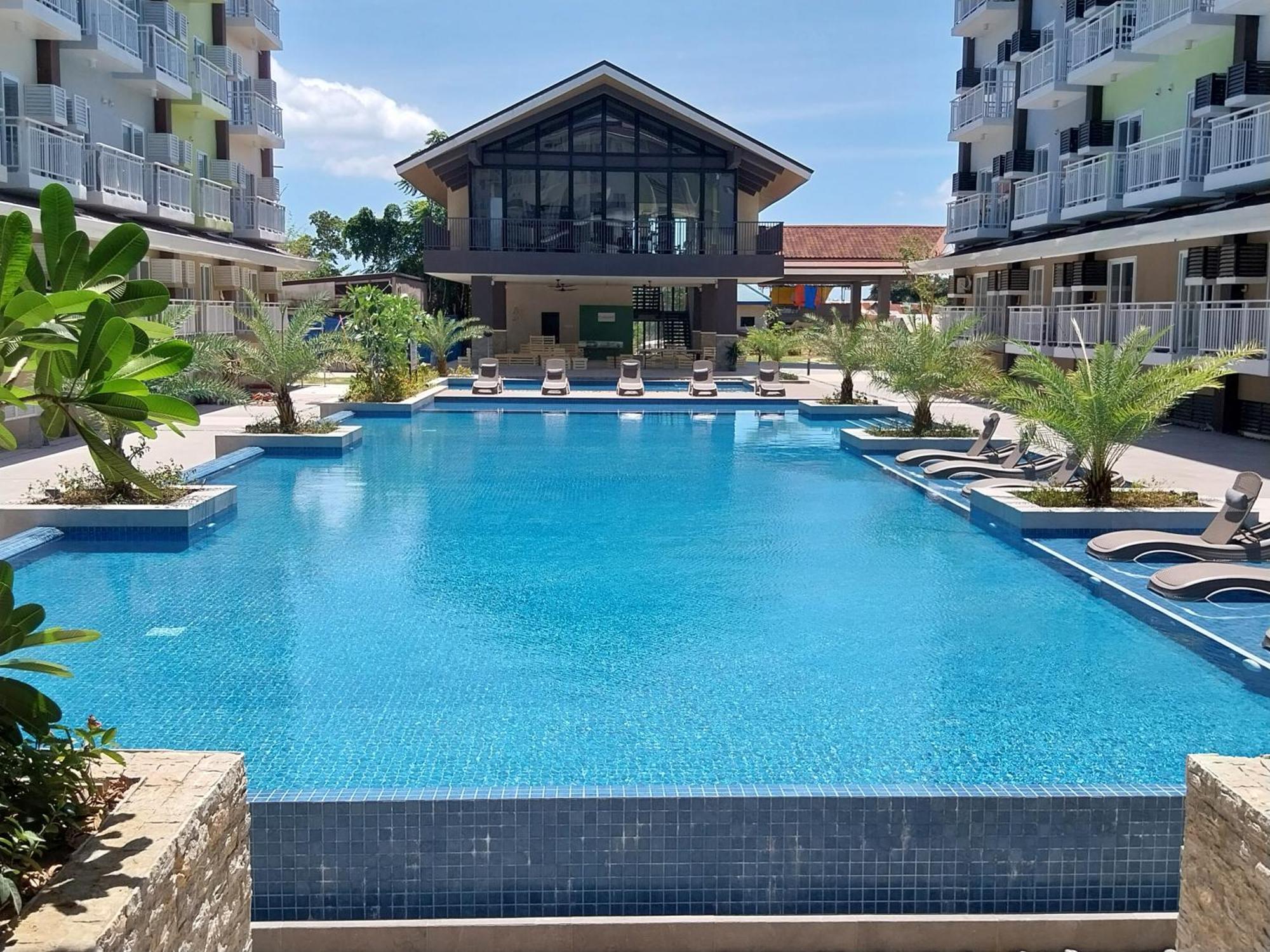 And Fly At Amani Grand Residences Apartment Lapu-Lapu City